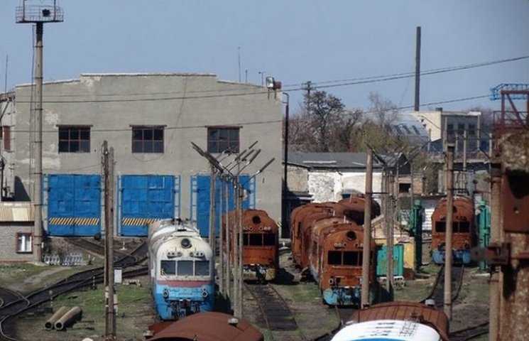 В оккупированном Иловайске ржавеют поезд…