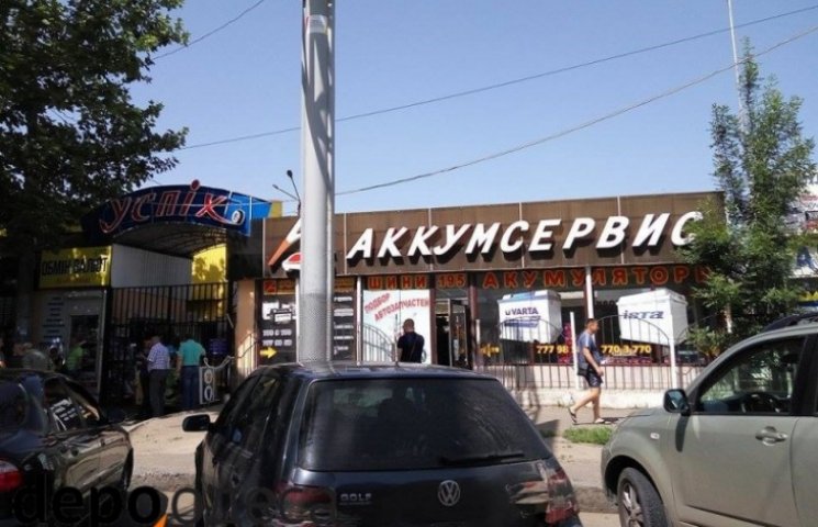 В Одессе владельцы магазинов на рынке "У…