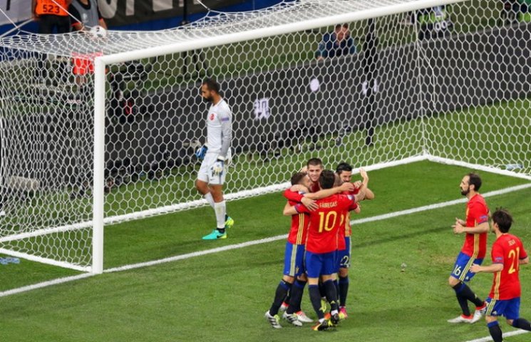Іспанія вийшла в 1/8 фіналу Євро-2016…