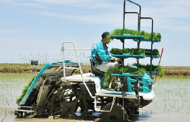 Японці створять самокеровані трактори…