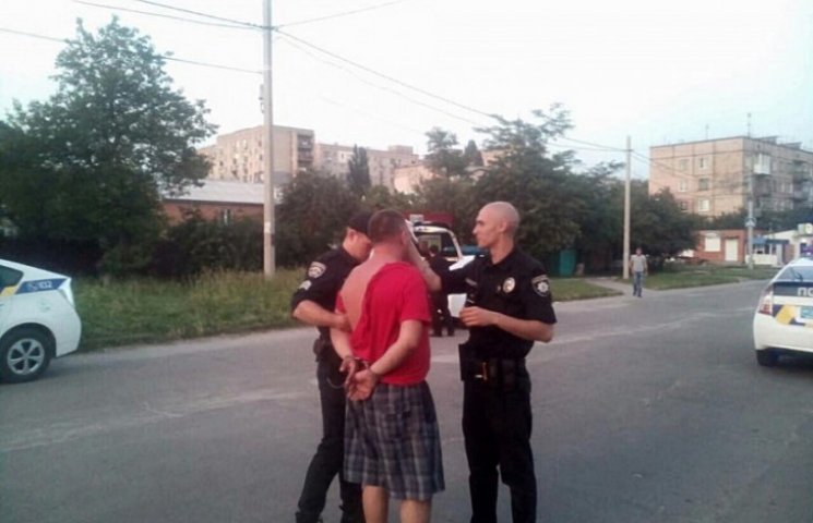 В Кировограде за пьяным экс-гаишником го…
