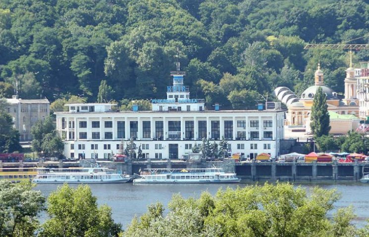 Вид с неба: Киевский речной вокзал и наб…