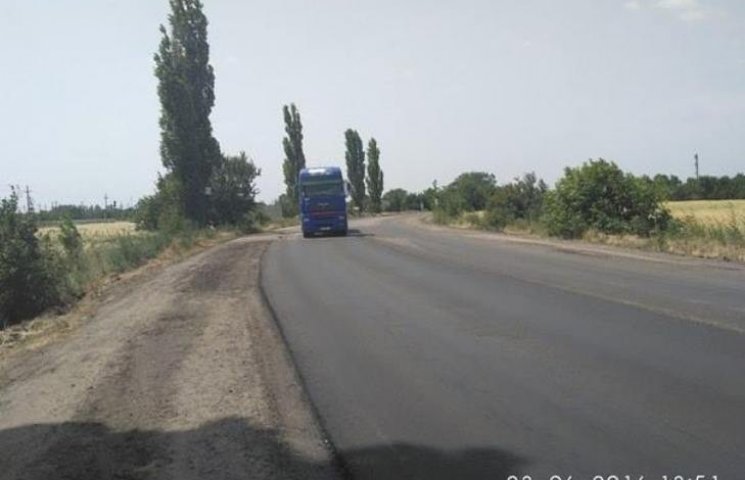 На Миколаївщині вантажівки вбивають щойн…