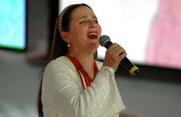 Нина Матвиенко дала концерт в Киевсовете…