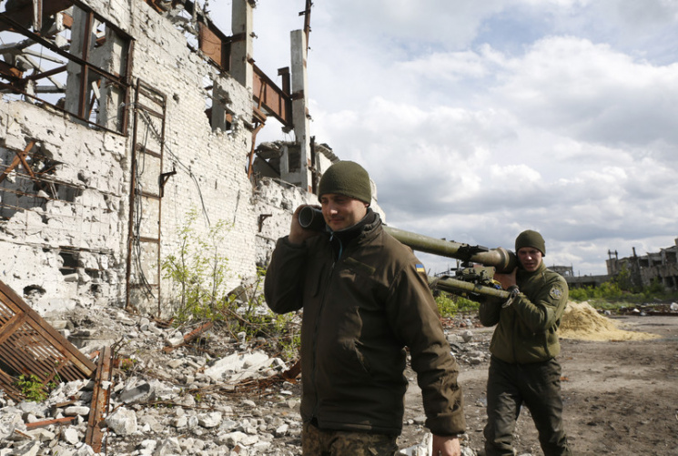 Бои на Донбассе. Террористы подтягивают…