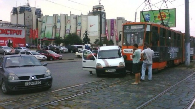 Де у Львові найчастіше трапляються ДТП…