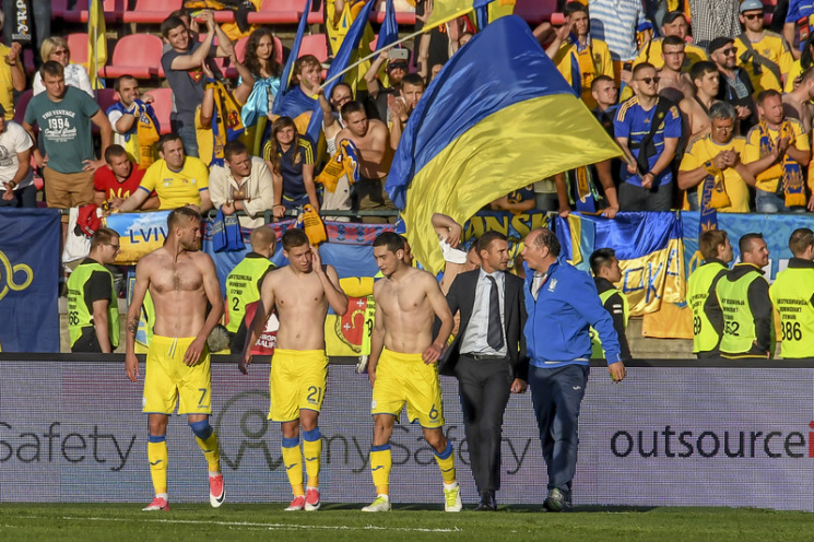Почему сборная Украины может остаться бе…