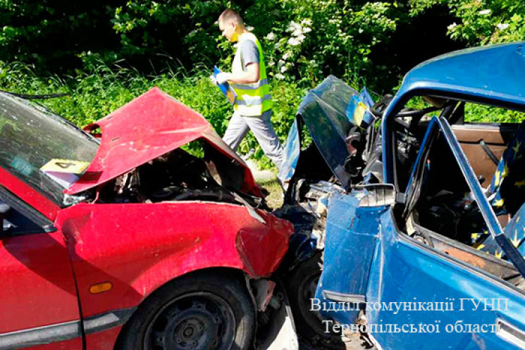 На Тернопільщині у жахливій автокатастро…