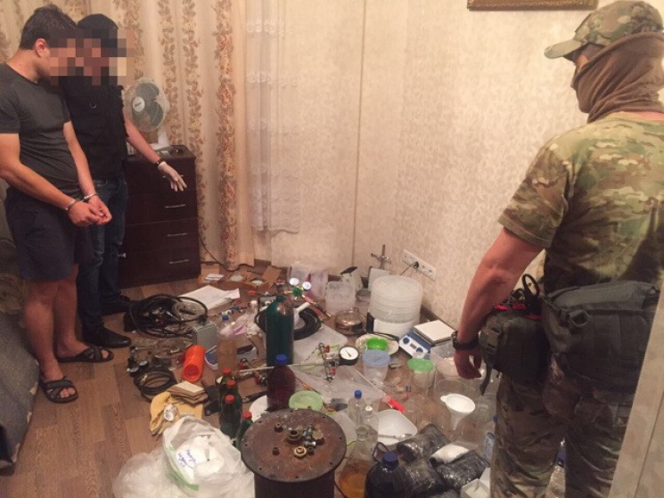 В Одесі СБУ накрила потужну нарколаборат…