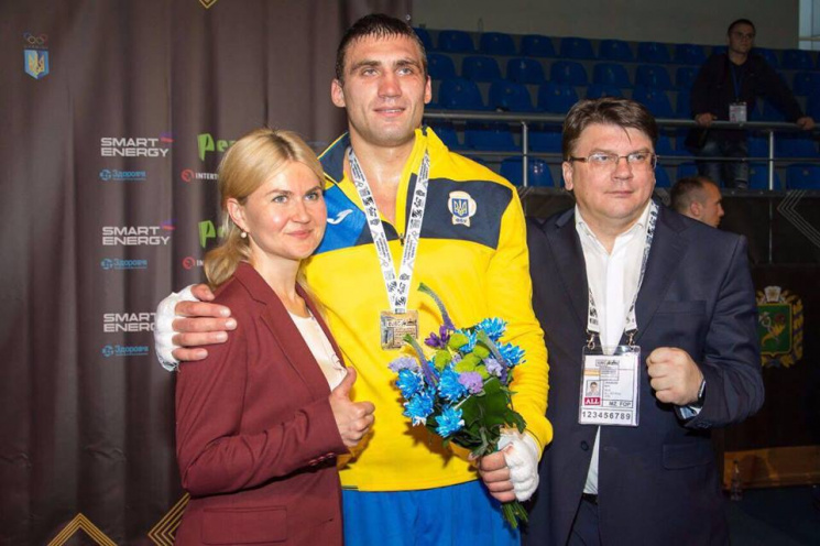 В Харькове сборная Украины по боксу смог…