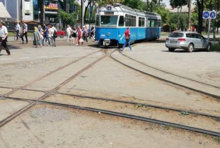 У Вінниці трамвай травмував пішохода…