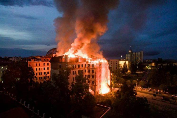 Маштабна пожежа в Кам&#039;янці: Рятувал…