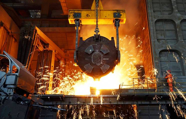 Переговоры о пошлинах на сталь: Как США…