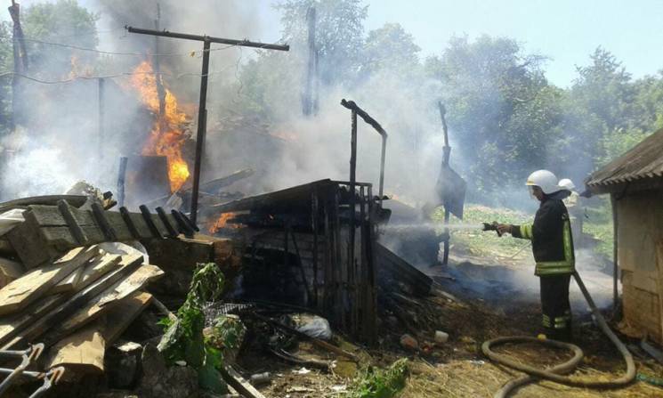 У селі на Вінниччині згоріло чотири тонн…
