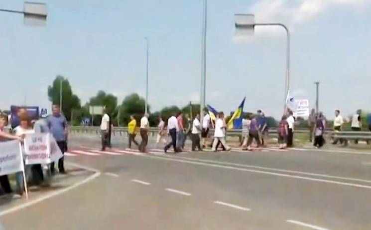 Под Киевом митингуют работники "Укрспирт…