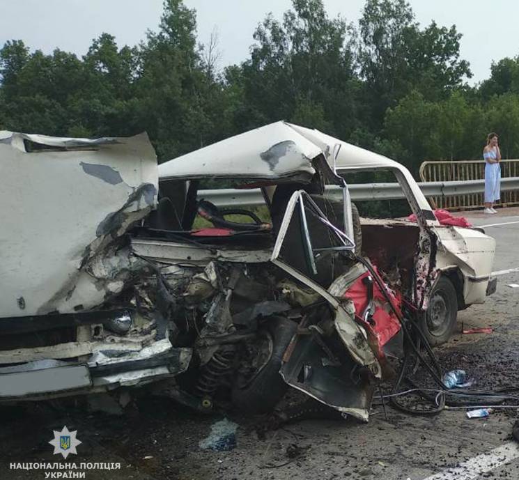 Кривава аварія на Житомирщині: Двоє люде…