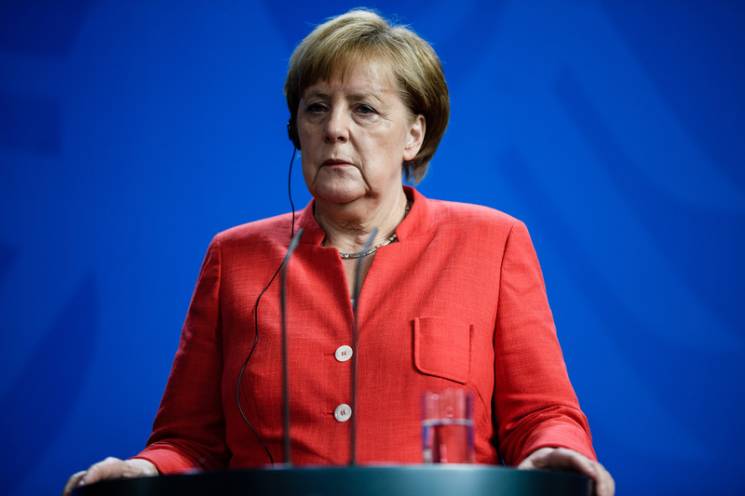 У Меркель проблеми: Як уряд Німеччини ро…
