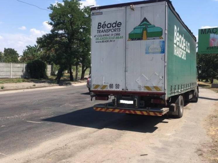 У Миколаєві затримали вантажівку із конт…