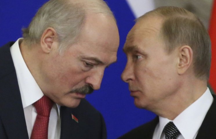 Путин пожаловался Лукашенко на издевател…