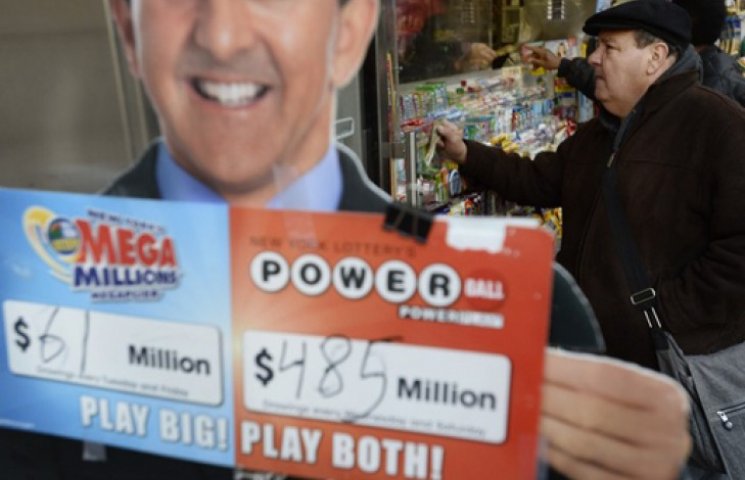 Продавець лотереї намагається відсудити…