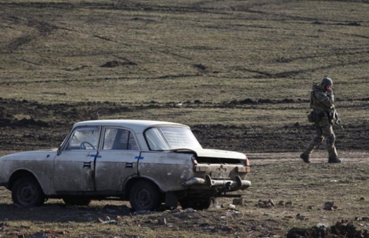 У «ДНР» заявили про підрив авто під Черв…