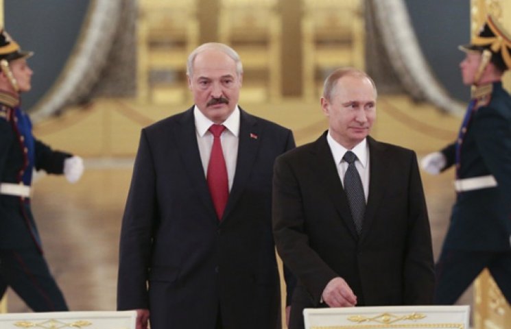 Лукашенко почав видавлювати російську це…