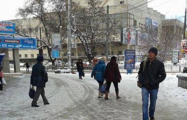 Погода своеобразно поздравила крымчан с…