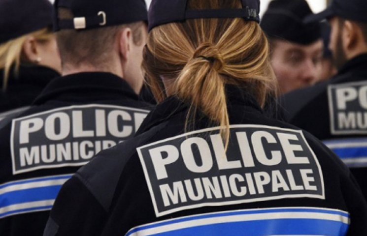 Французька поліція знайшла п’ятьох мертв…