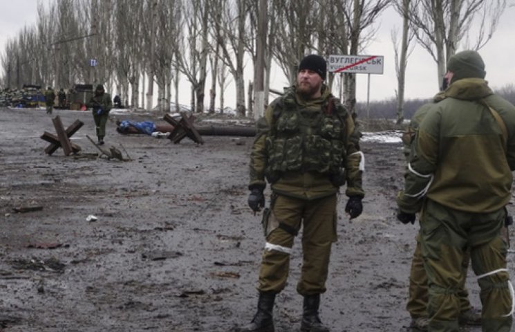 На Луганщині терористи обстріляли радіол…