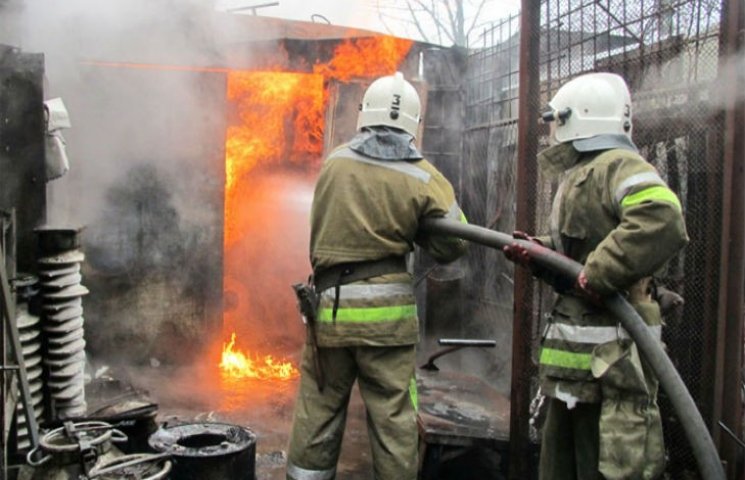 Вогнеборці годину гасили пожежу у "Полта…