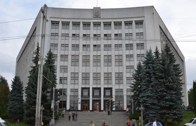 Тернопольским педагогам продолжают задер…