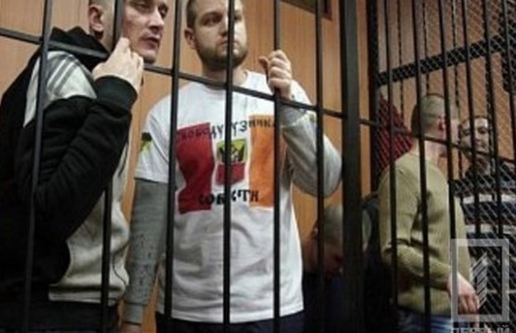 В Одесі активісти заблокують будівлю суд…