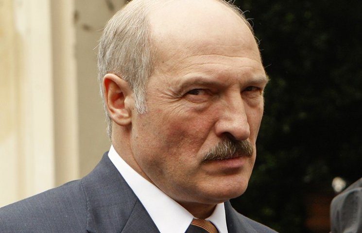 Для чего Лукашенко "перетрахивает" друзе…