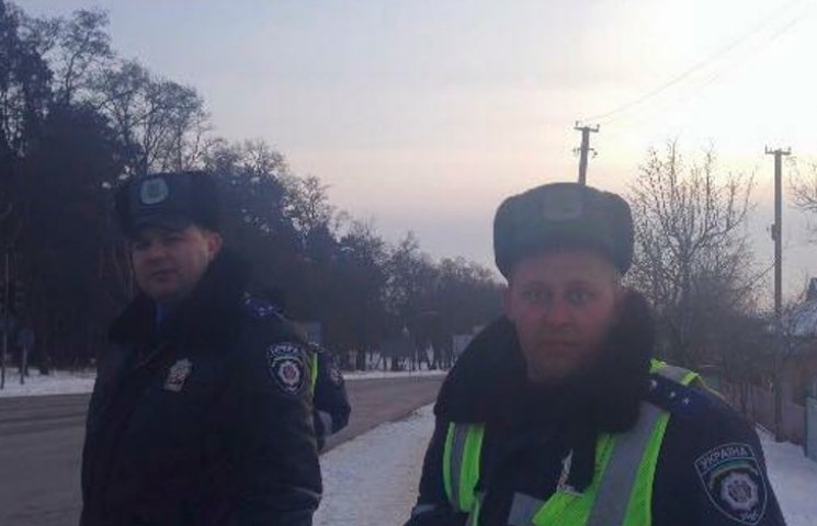 Депутат від "Опоблоку" захищає ДАІшників…
