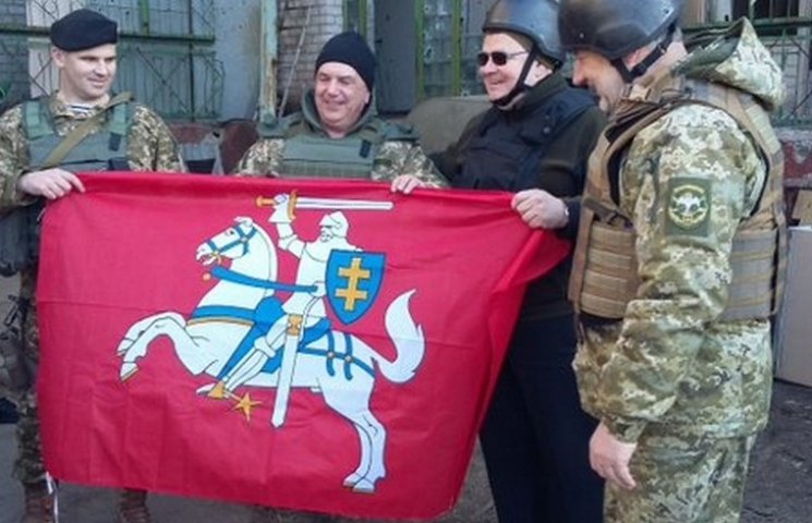 Глава МЗС Литви відвідав українських вої…