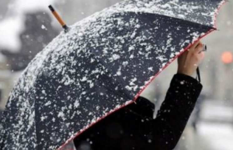 На Киев надвигаются дожди с мокрым снего…