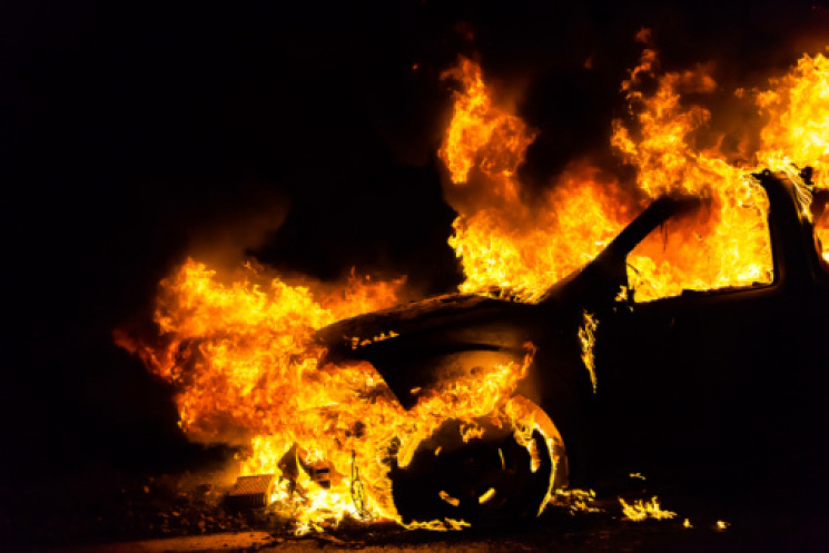 У Франківську спалили автомобіль екс-гол…