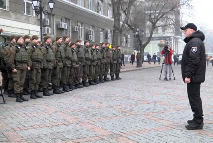 На улицы Одессы вышли нацгвардейцы…