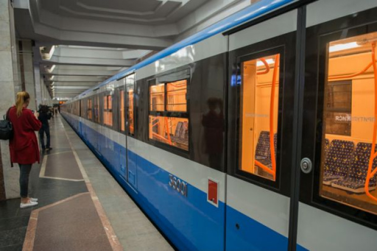 В Харькове проезд в метро и трамваях мож…