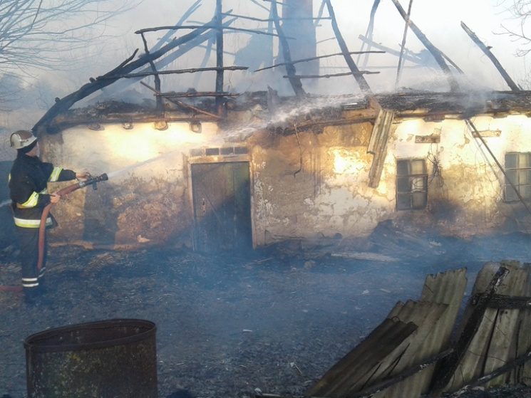 На Полтавщине подожгли жилой дом…