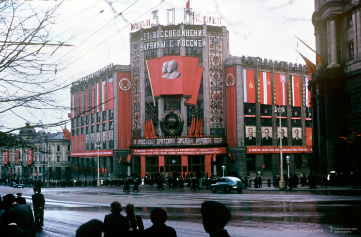 Как выглядел СССР 50-х годов через объек…