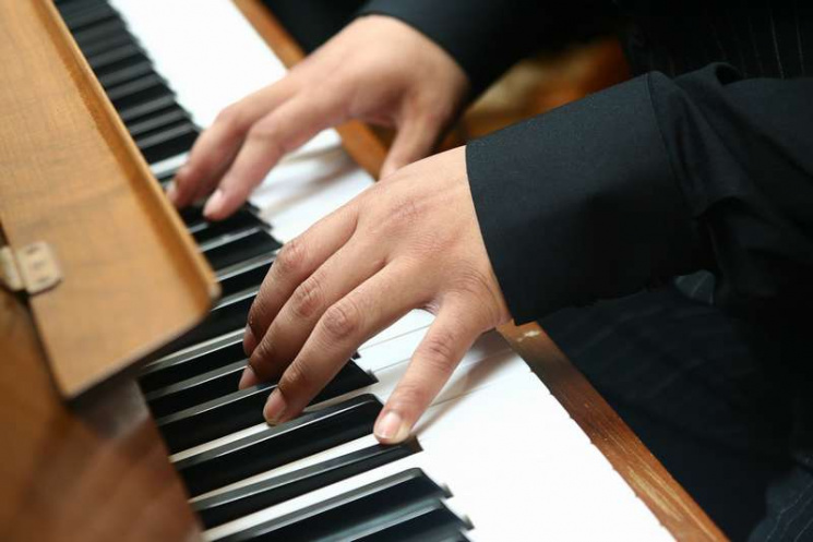 В Полтаве проходит конкурс пианистов "Юн…