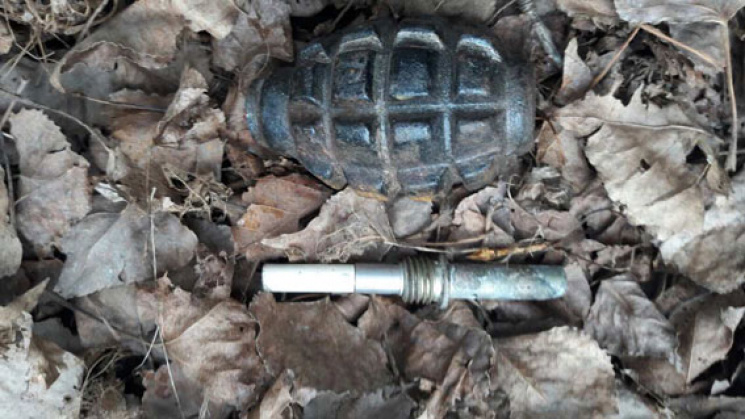 В Полтаве на улице нашли гранату…