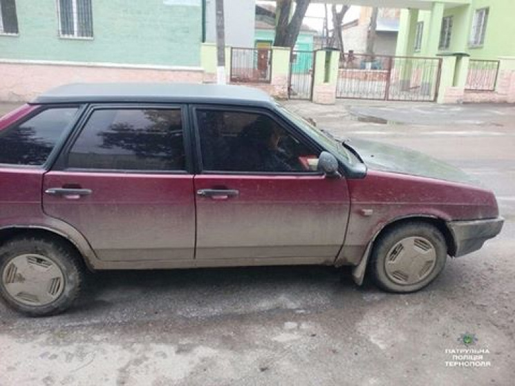 Викрадену на Київщині машину знайшли в Т…