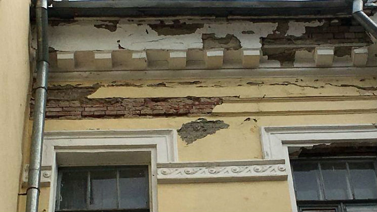 В Полтаве разрушается жилой дом в Березо…