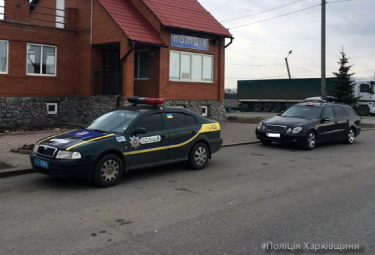 Под Харьковом поймали таксиста с "липовы…