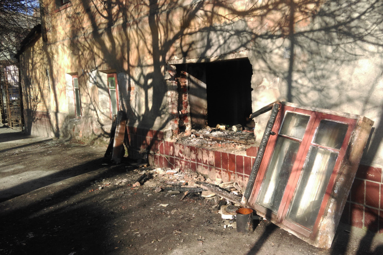 В Харькове вспыхнул двухэтажный дом…