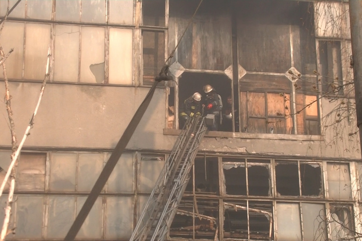 Пожежа на Харківському велозаводі: Є пос…