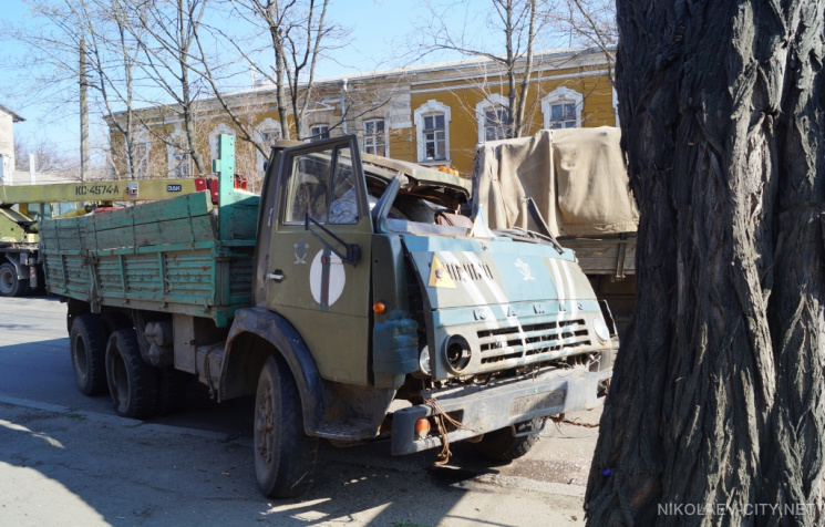 У Миколаєві зіштовхнулися військові вант…