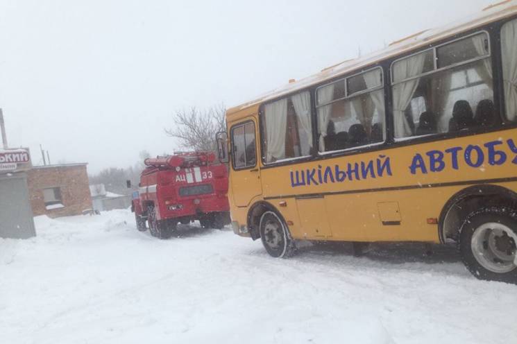 Под Харьковом спасатели вытащили из зано…